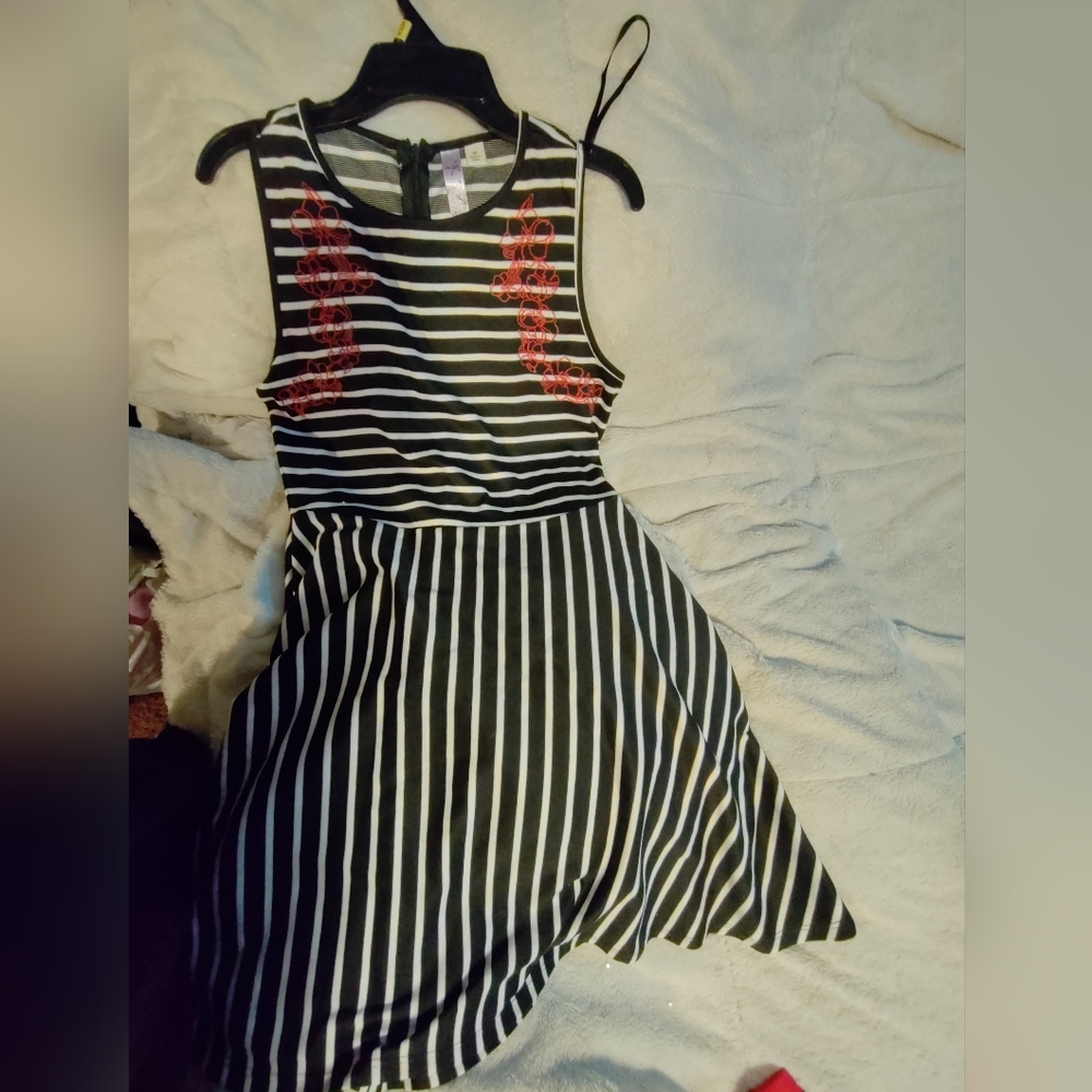 Alya striped dress